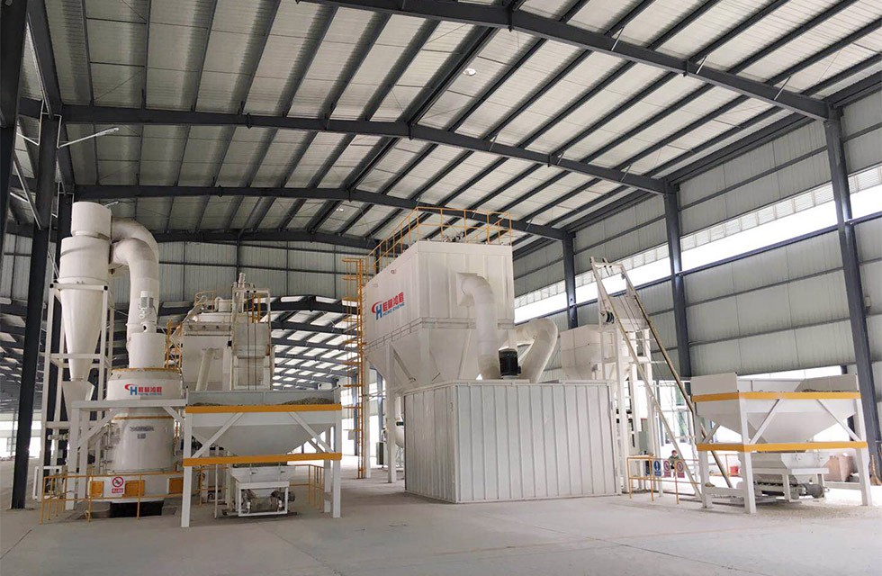 超細重晶石粉加工就用鴻程HCH超細環輥磨粉機 超細重晶石粉加工就用鴻程HCH超細環輥磨粉機